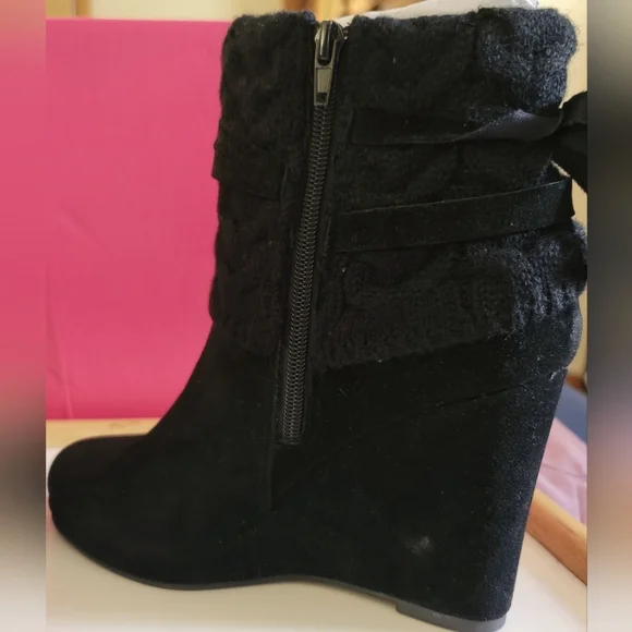 Shoedazzle Lacey Ankle Booties Size 9 - Picture 6 of 10